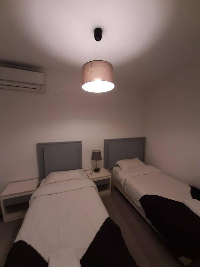 Hotel Ch Lumiere Madryt Zewnętrze zdjęcie